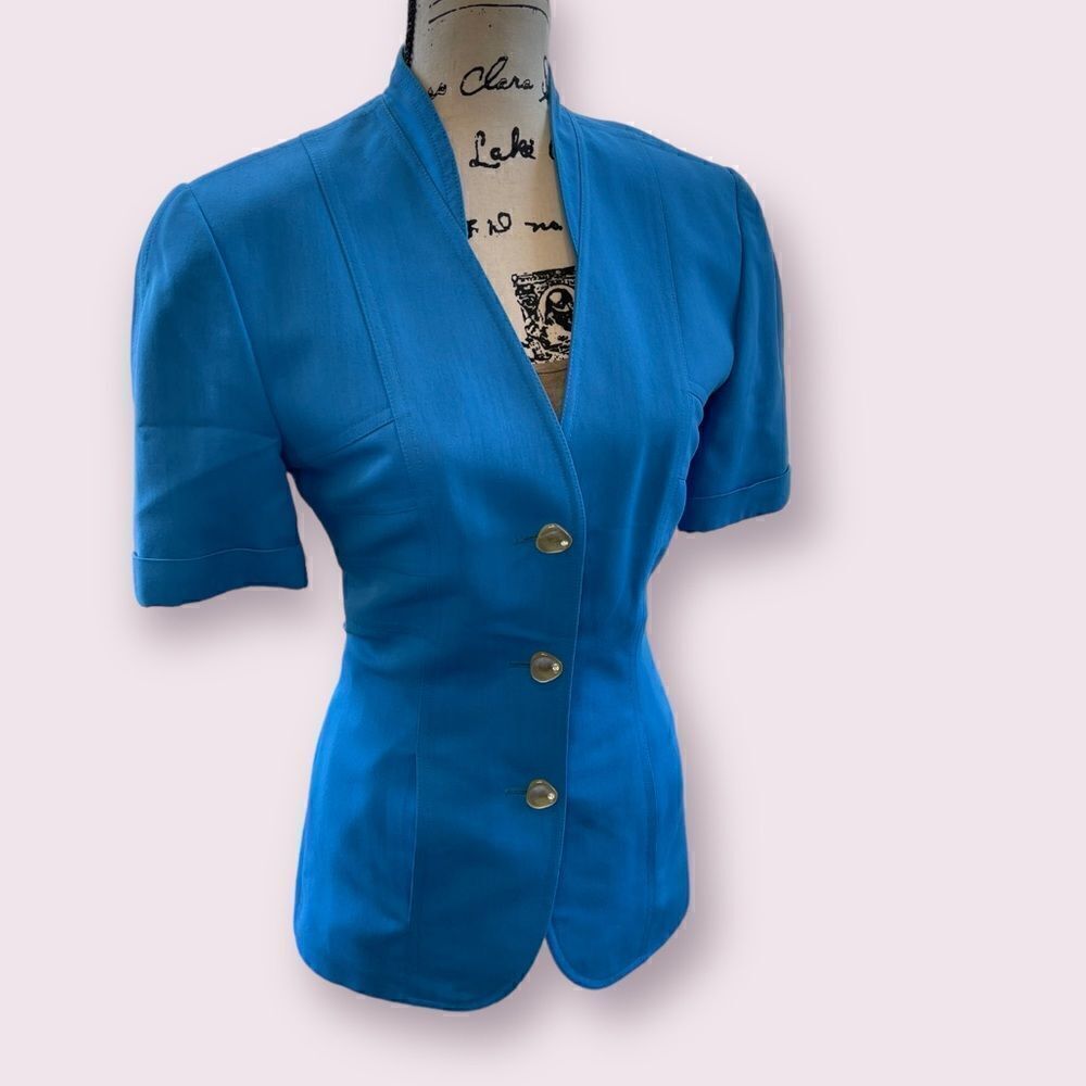 Vintage Louis Féraud Baby Blue Short Sleeve Fitted Blazer